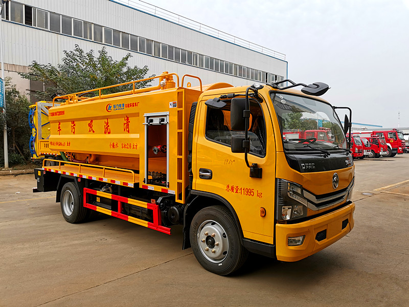 東風(fēng)10方清洗吸污車(chē)